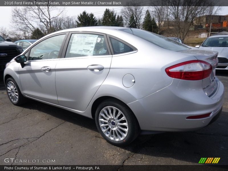 Ingot Silver Metallic / Charcoal Black 2016 Ford Fiesta Titanium Sedan