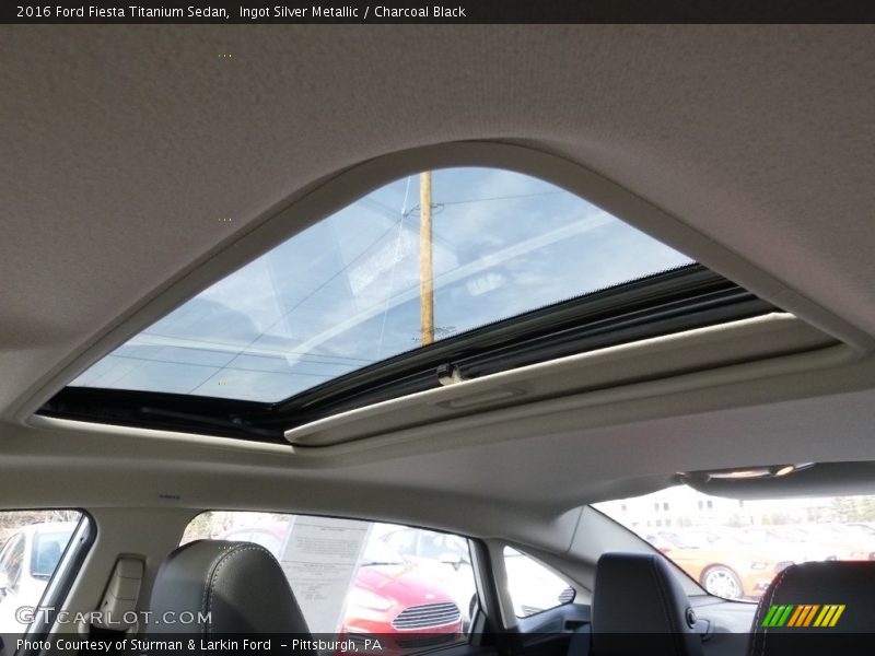 Ingot Silver Metallic / Charcoal Black 2016 Ford Fiesta Titanium Sedan