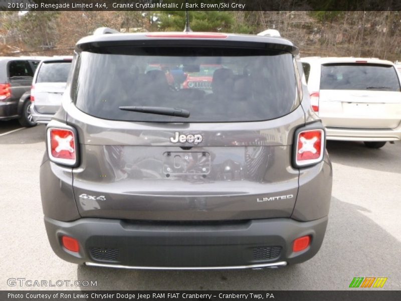Granite Crystal Metallic / Bark Brown/Ski Grey 2016 Jeep Renegade Limited 4x4