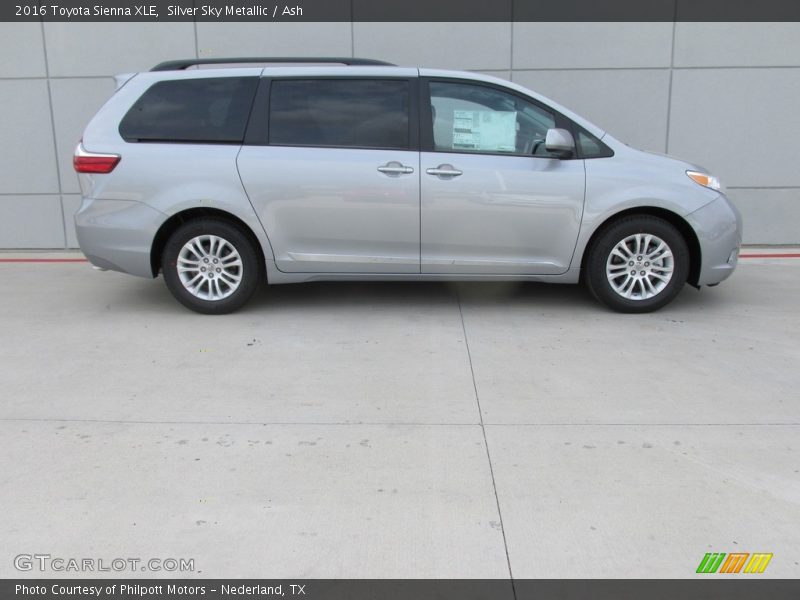 Silver Sky Metallic / Ash 2016 Toyota Sienna XLE