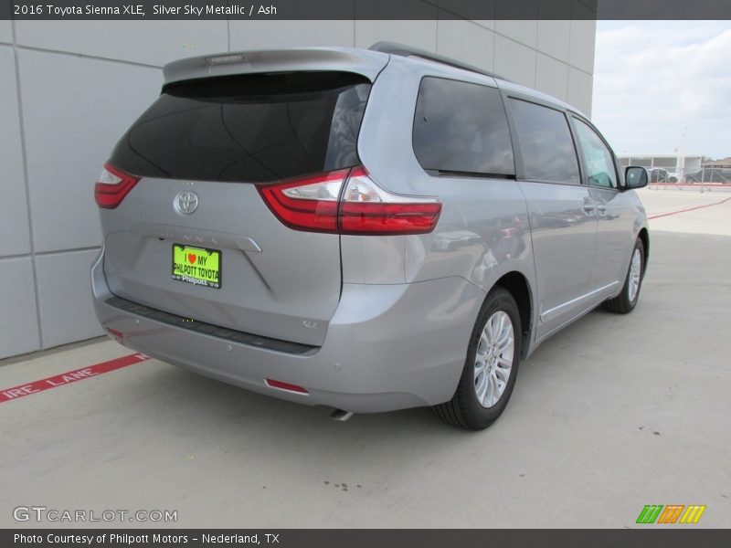 Silver Sky Metallic / Ash 2016 Toyota Sienna XLE