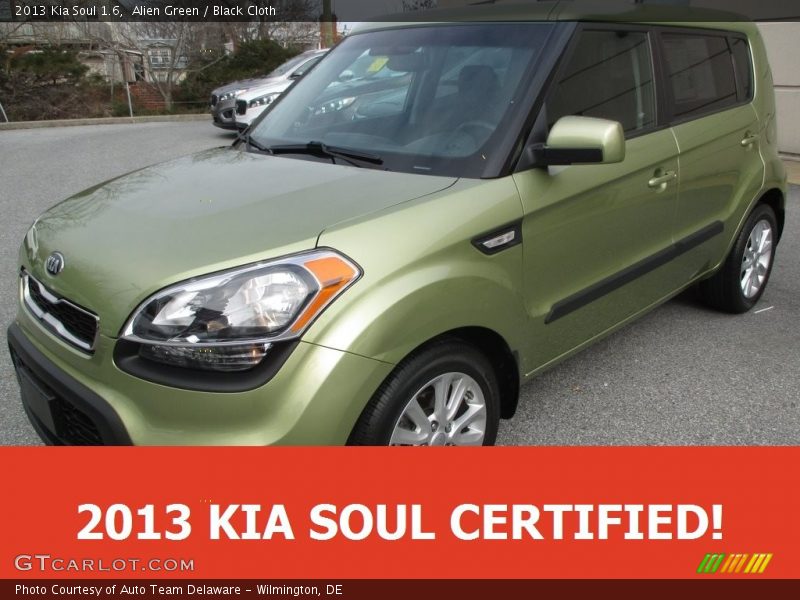 Alien Green / Black Cloth 2013 Kia Soul 1.6