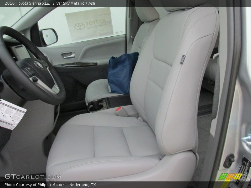Front Seat of 2016 Sienna XLE