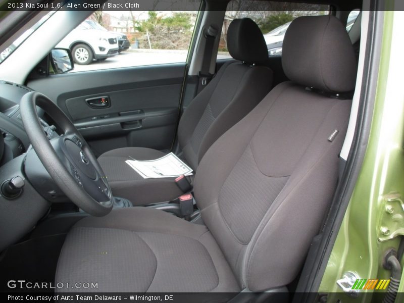 Alien Green / Black Cloth 2013 Kia Soul 1.6