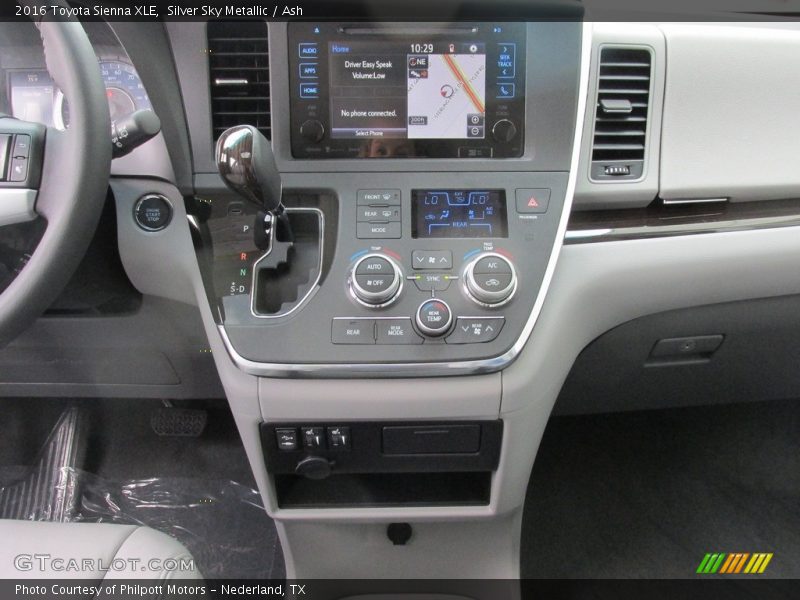 Controls of 2016 Sienna XLE