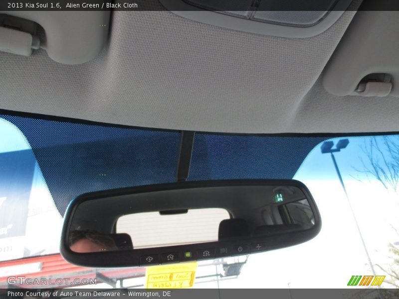 Alien Green / Black Cloth 2013 Kia Soul 1.6