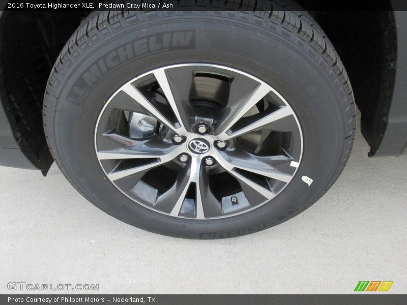 Predawn Gray Mica / Ash 2016 Toyota Highlander XLE