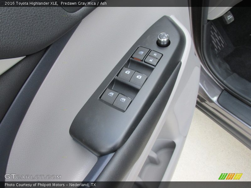 Predawn Gray Mica / Ash 2016 Toyota Highlander XLE
