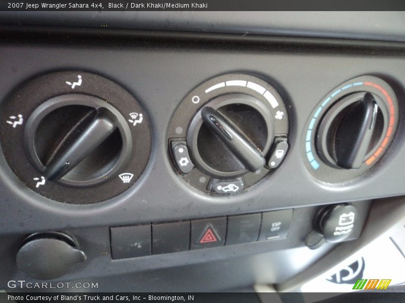 Black / Dark Khaki/Medium Khaki 2007 Jeep Wrangler Sahara 4x4