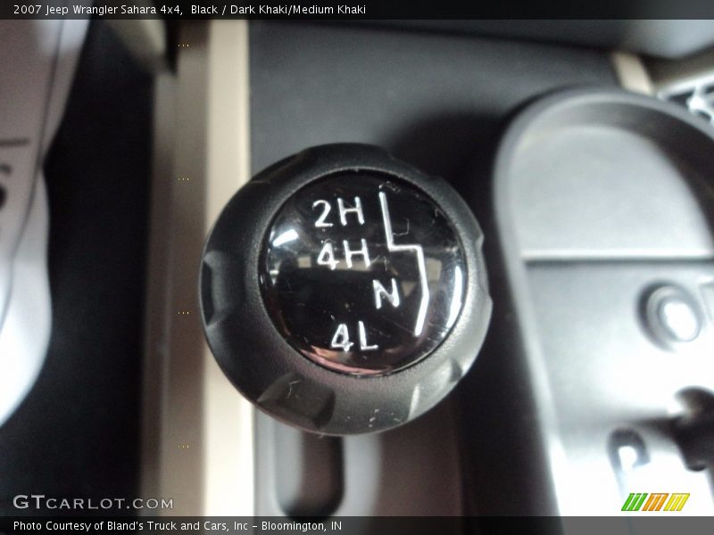 Black / Dark Khaki/Medium Khaki 2007 Jeep Wrangler Sahara 4x4