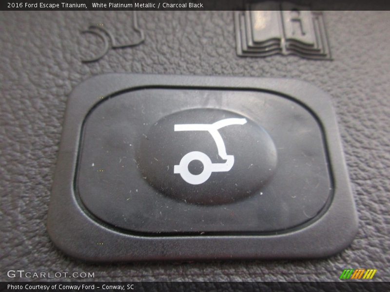 White Platinum Metallic / Charcoal Black 2016 Ford Escape Titanium