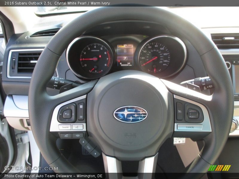 Crystal White Pearl / Warm Ivory 2016 Subaru Outback 2.5i