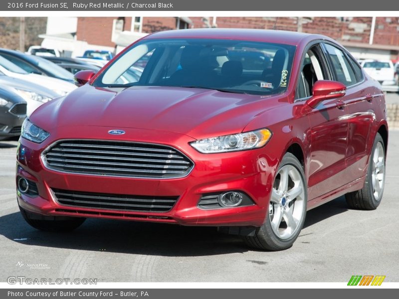 Ruby Red Metallic / Charcoal Black 2016 Ford Fusion SE