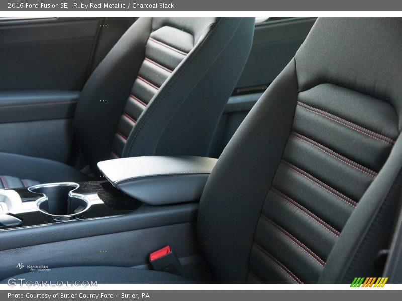 Ruby Red Metallic / Charcoal Black 2016 Ford Fusion SE