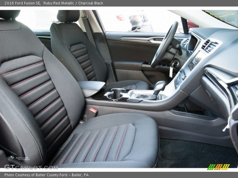 Ruby Red Metallic / Charcoal Black 2016 Ford Fusion SE