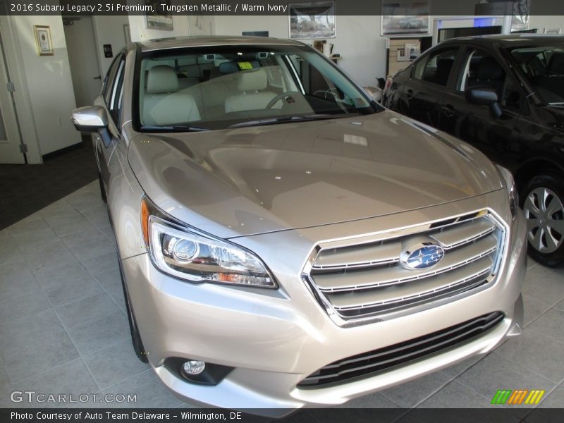 Tungsten Metallic / Warm Ivory 2016 Subaru Legacy 2.5i Premium