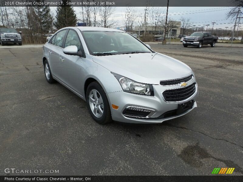 Silver Ice Metallic / Jet Black 2016 Chevrolet Cruze Limited LT