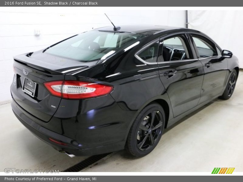 Shadow Black / Charcoal Black 2016 Ford Fusion SE