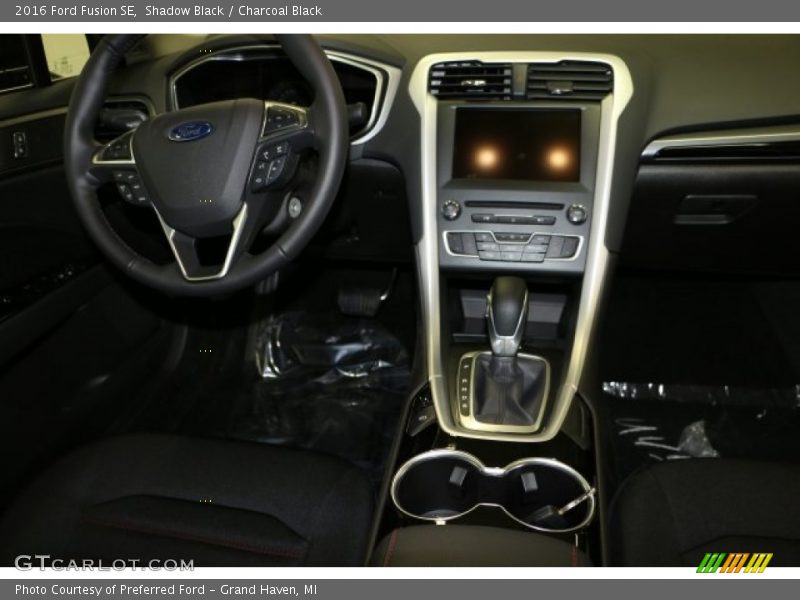 Shadow Black / Charcoal Black 2016 Ford Fusion SE