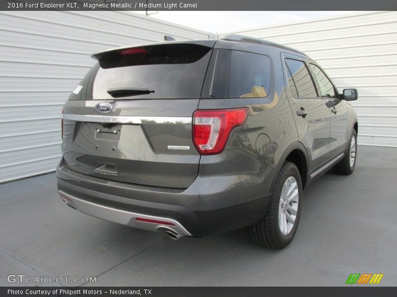 Magnetic Metallic / Medium Light Camel 2016 Ford Explorer XLT