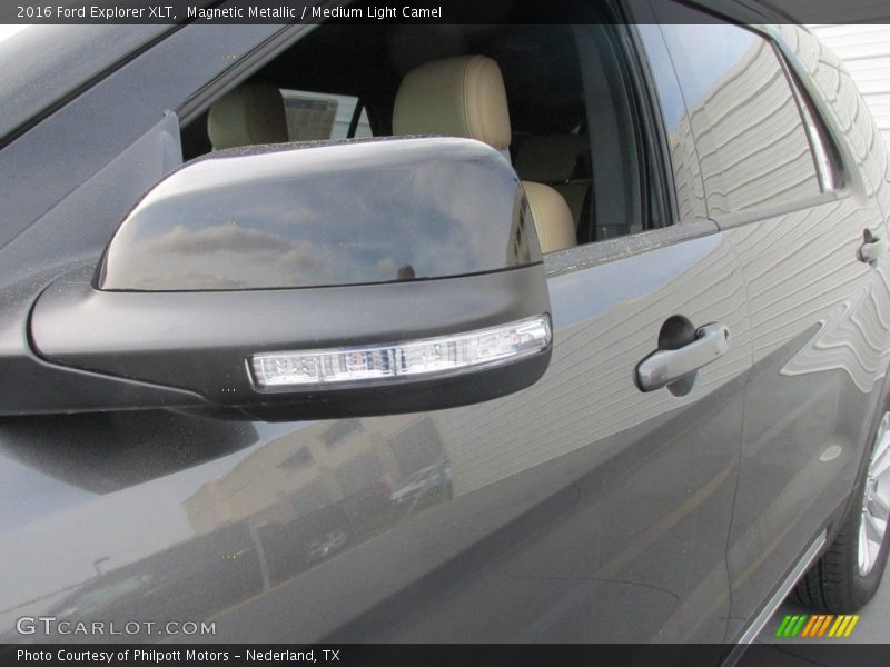 Magnetic Metallic / Medium Light Camel 2016 Ford Explorer XLT