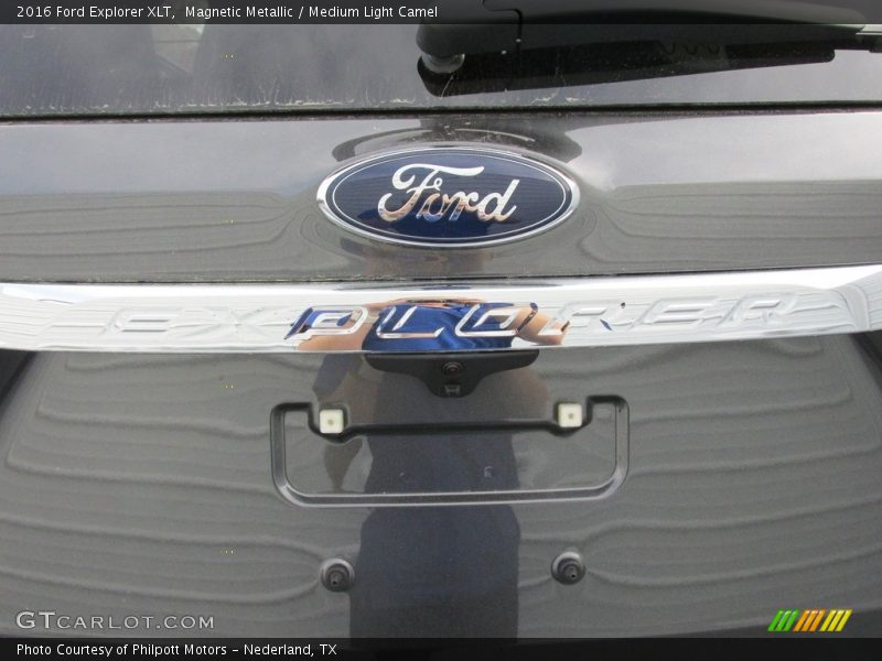 Magnetic Metallic / Medium Light Camel 2016 Ford Explorer XLT