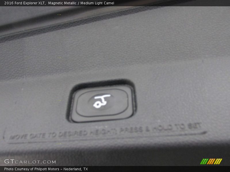 Magnetic Metallic / Medium Light Camel 2016 Ford Explorer XLT