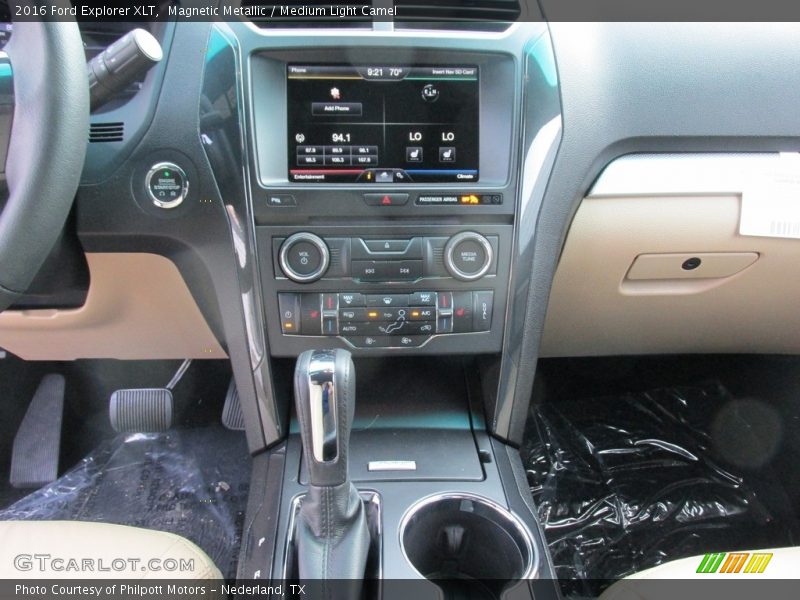 Magnetic Metallic / Medium Light Camel 2016 Ford Explorer XLT