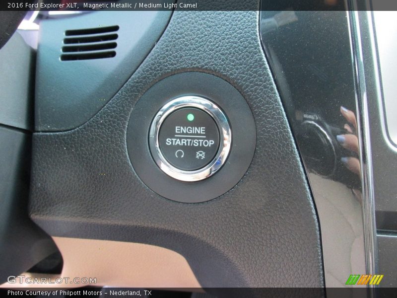 Magnetic Metallic / Medium Light Camel 2016 Ford Explorer XLT