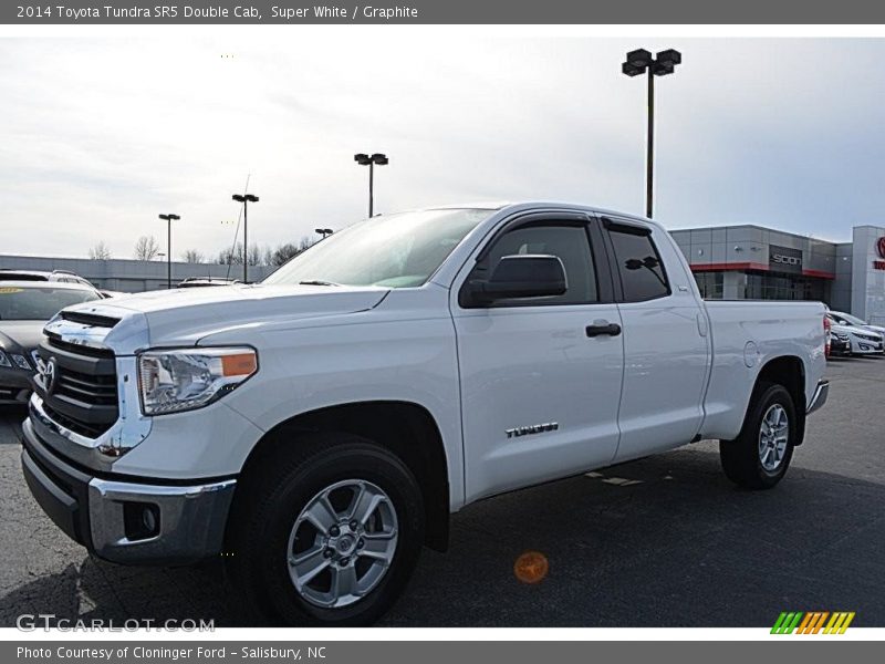 Super White / Graphite 2014 Toyota Tundra SR5 Double Cab