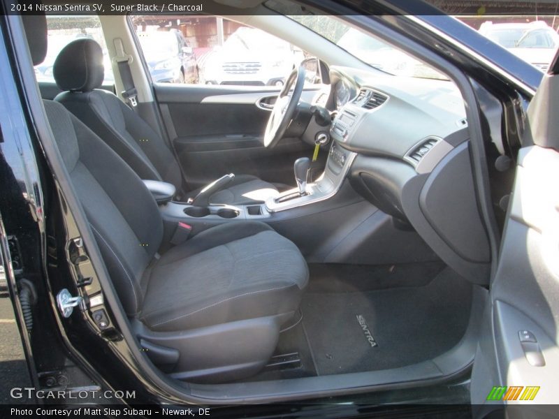 Super Black / Charcoal 2014 Nissan Sentra SV