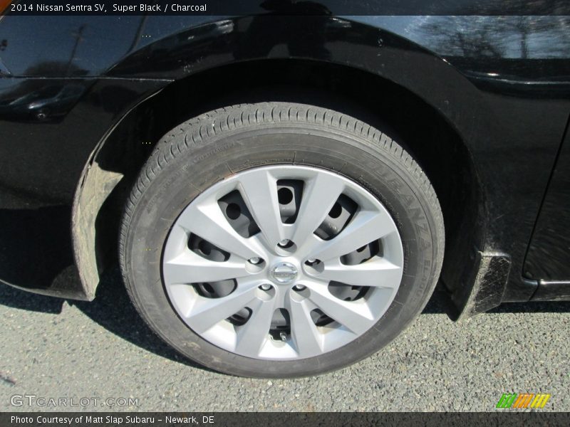 Super Black / Charcoal 2014 Nissan Sentra SV