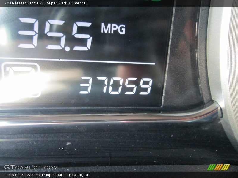Super Black / Charcoal 2014 Nissan Sentra SV