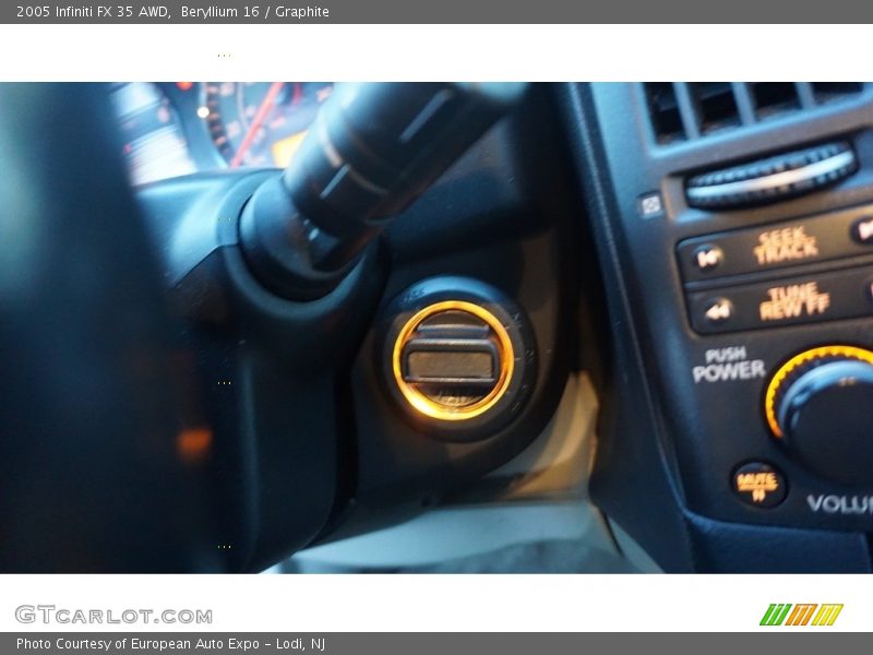 Beryllium 16 / Graphite 2005 Infiniti FX 35 AWD