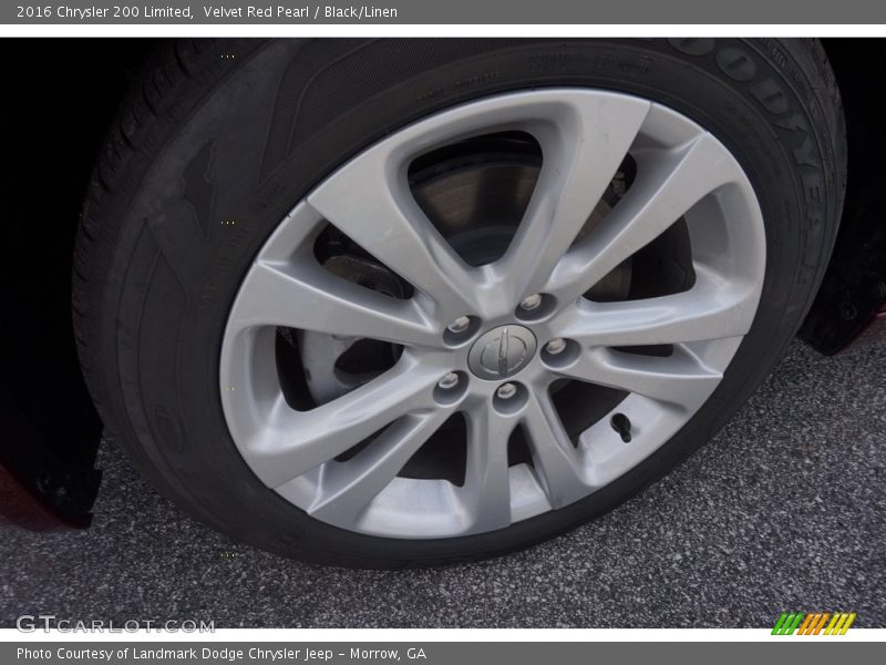 Velvet Red Pearl / Black/Linen 2016 Chrysler 200 Limited