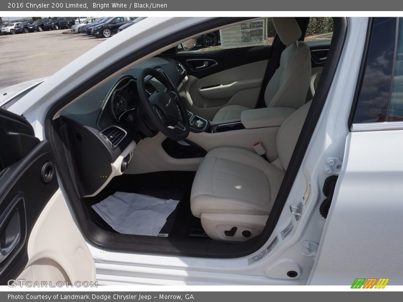 Bright White / Black/Linen 2016 Chrysler 200 Limited