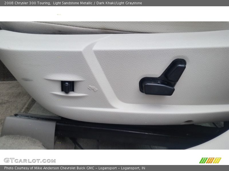 Light Sandstone Metallic / Dark Khaki/Light Graystone 2008 Chrysler 300 Touring