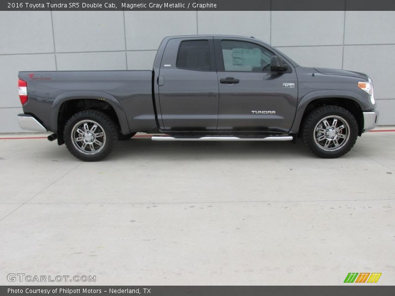 Magnetic Gray Metallic / Graphite 2016 Toyota Tundra SR5 Double Cab