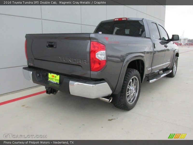 Magnetic Gray Metallic / Graphite 2016 Toyota Tundra SR5 Double Cab