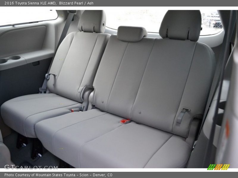 Blizzard Pearl / Ash 2016 Toyota Sienna XLE AWD