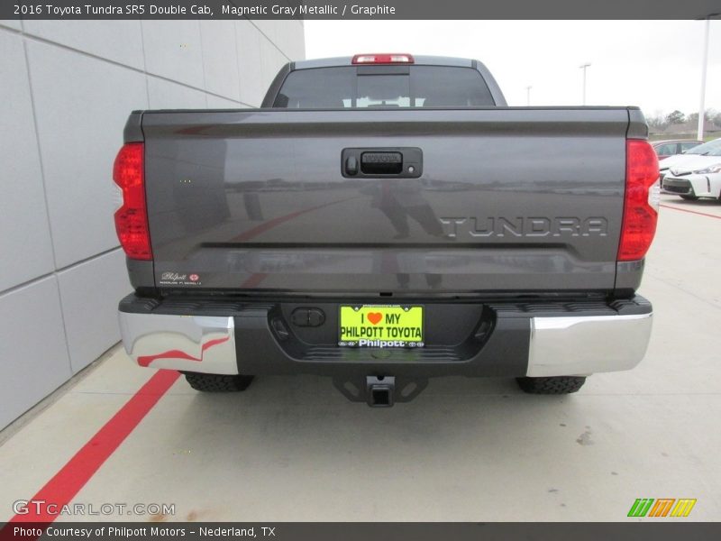 Magnetic Gray Metallic / Graphite 2016 Toyota Tundra SR5 Double Cab