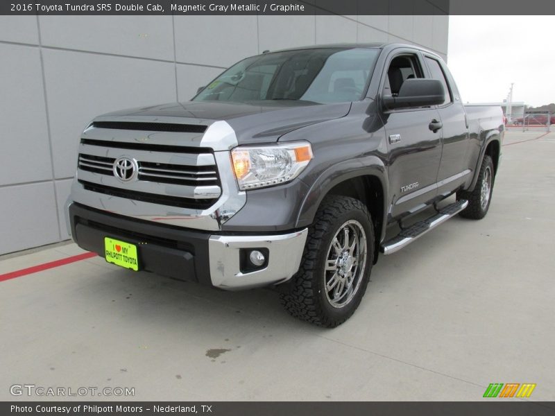 Magnetic Gray Metallic / Graphite 2016 Toyota Tundra SR5 Double Cab