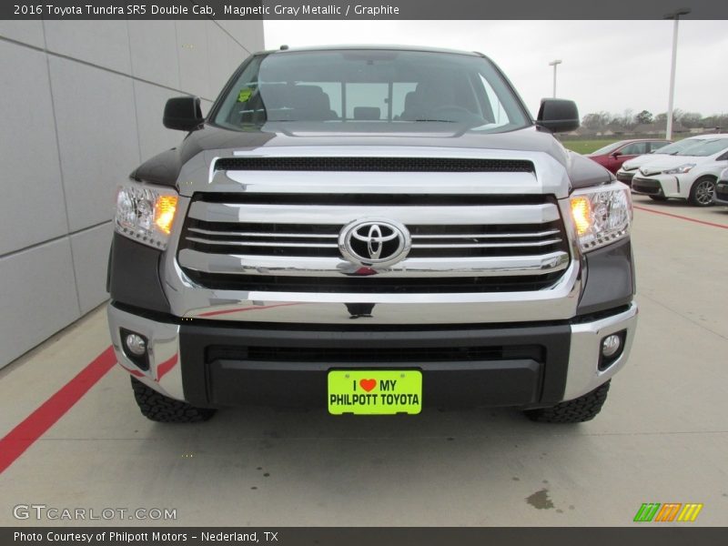 Magnetic Gray Metallic / Graphite 2016 Toyota Tundra SR5 Double Cab