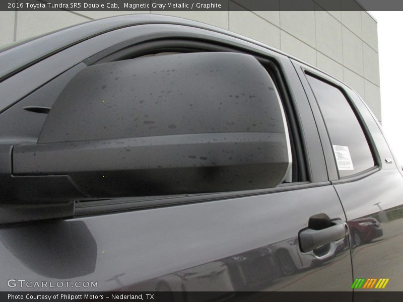 Magnetic Gray Metallic / Graphite 2016 Toyota Tundra SR5 Double Cab