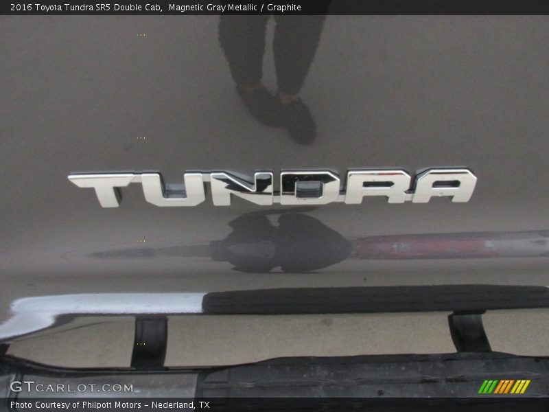 Magnetic Gray Metallic / Graphite 2016 Toyota Tundra SR5 Double Cab