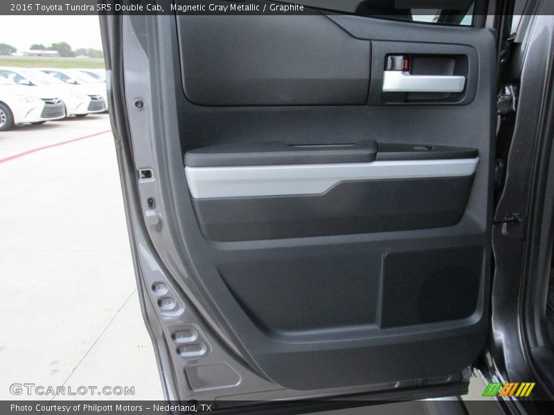 Magnetic Gray Metallic / Graphite 2016 Toyota Tundra SR5 Double Cab