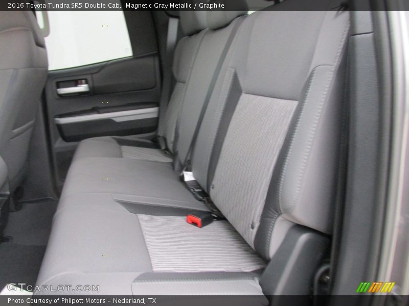 Magnetic Gray Metallic / Graphite 2016 Toyota Tundra SR5 Double Cab