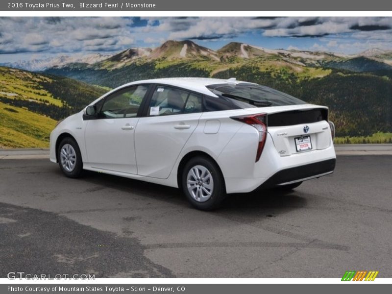 Blizzard Pearl / Moonstone 2016 Toyota Prius Two