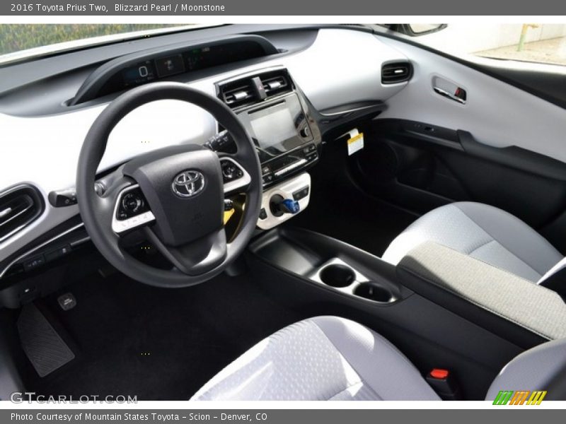 Blizzard Pearl / Moonstone 2016 Toyota Prius Two