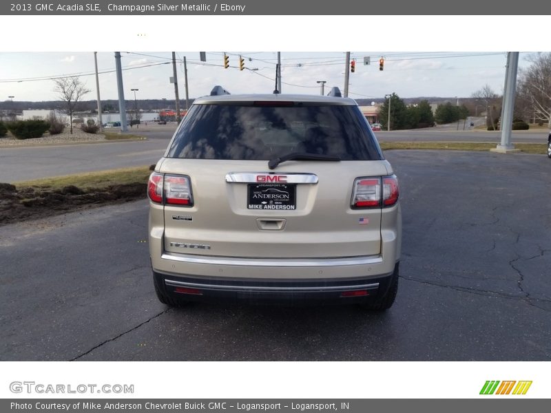 Champagne Silver Metallic / Ebony 2013 GMC Acadia SLE